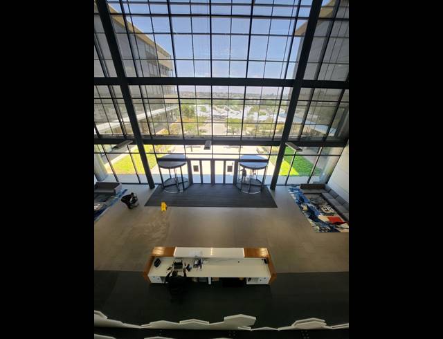 547M² OFFICE TO LET IN NOORDWYK